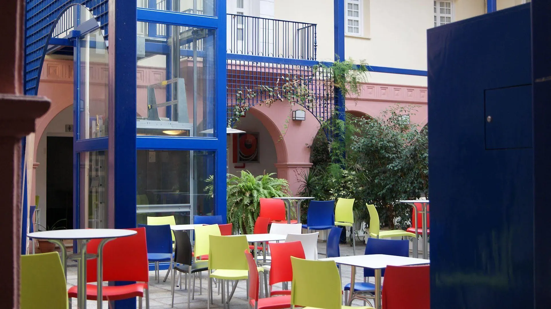 Albergue Inturjoven Huelva Vandrarhem